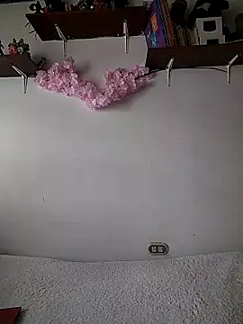 salomehill1 online show from November 26, 2025, 7:14 pm