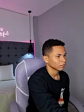 Liams18 online show from November 12, 2025, 12:48 am