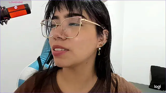 Snapshot of Eliza_Blue chatting on December 22, 2025, 6:52 pm Eliza Blue online show from December 22, 2025, 6:52 pm