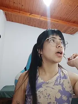 Snapshot of Eliza_Blue chatting on December 19, 2025, 8:44 pm Eliza Blue online show from December 19, 2025, 8:44 pm