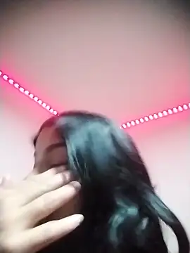 Saray 18  online show from November 8, 2025, 10:24 pm