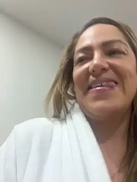 Snapshot of kamila_Vixen chatting on November 5, 2025, 7:28 pm kamila Vixen online show from November 5, 2025, 7:28 pm