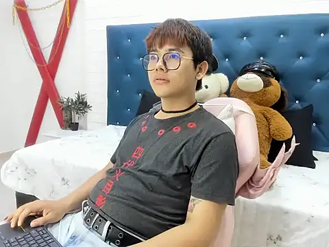 benjiDom online show from November 14, 2025, 12:31 pm