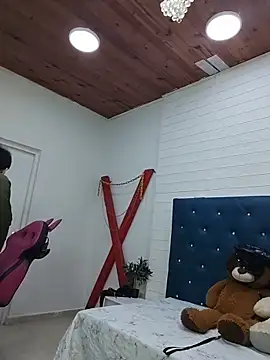 benjiDom online show from November 12, 2025, 12:42 pm