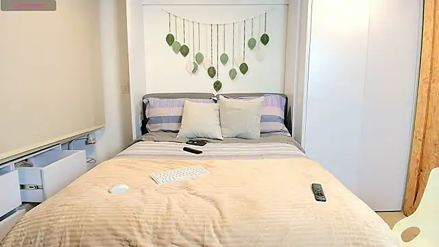 Snapshot of irisrossee_ chatting on November 29, 2025, 3:17 am irisrossee online show from November 29, 2025, 3:17 am