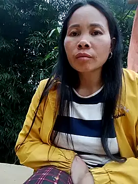 Snapshot of Ana_hoa chatting on February 24, 2026, 10:27 am Ana hoa online show from February 24, 2026, 10:27 am