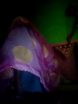 Snapshot of Hott_minesh chatting on November 14, 2025, 5:33 am Hott minesh online show from November 14, 2025, 5:33 am