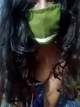 V HOT CUTE online show from November 9, 2025, 8:57 pm