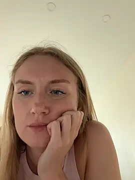 olliebells online show from July 6, 2026, 3:03 pm