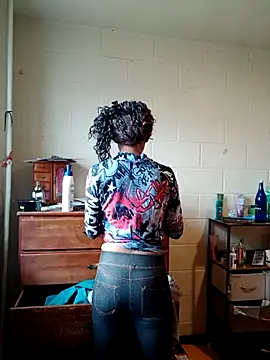 Snapshot of SITHANDRAH chatting on November 7, 2025, 7:18 pm SITHANDRAH online show from November 7, 2025, 7:18 pm