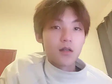 xiaomeng2563 online show from January 12, 2026, 1:40 pm