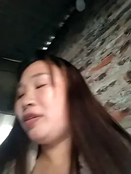 Snapshot of MINSSA502 chatting on December 15, 2025, 10:21 am MINSSA502 online show from December 15, 2025, 10:21 am