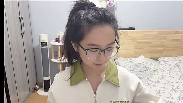 Hmm 0303 online show from February 23, 2026, 4:40 pm