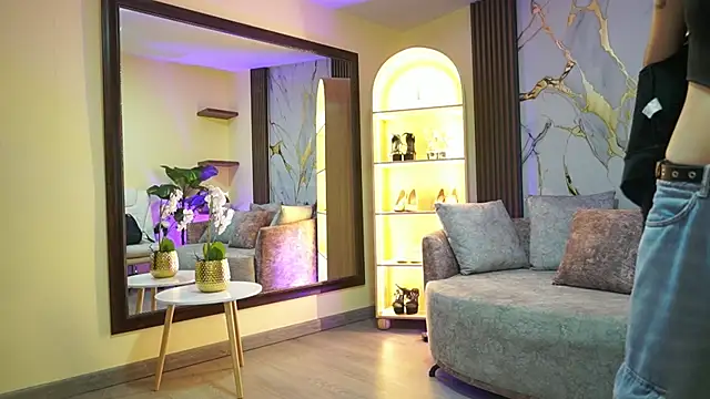 Snapshot of TessaaFox chatting on February 25, 2026, 11:32 am TessaaFox online show from February 25, 2026, 11:32 am