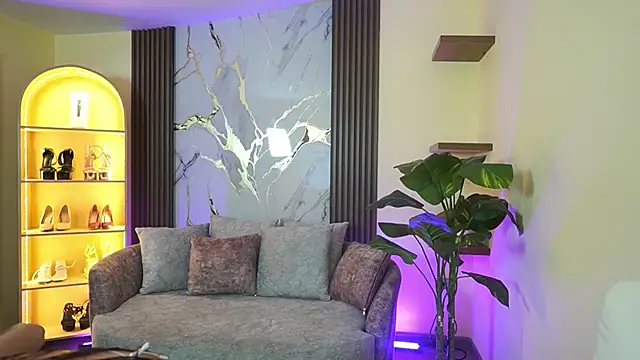 Snapshot of TessaaFox chatting on February 7, 2026, 11:40 am TessaaFox online show from February 7, 2026, 11:40 am