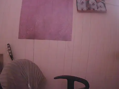 Zulreyna online show from December 4, 2025, 5:28 am