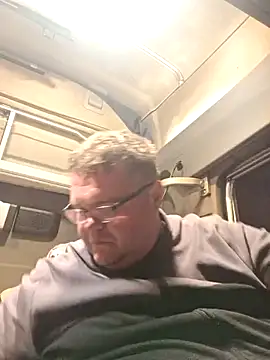 Grase44 online show from November 27, 2025, 5:24 pm