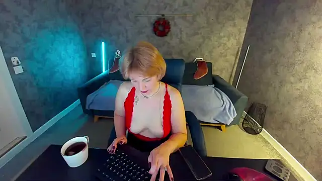 AmaraNights online show from January 15, 2026, 8:56 pm