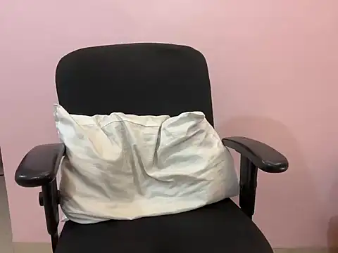 sexy rawya online show from February 7, 2026, 1:24 am