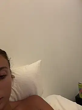 lounaaxangel online show from November 14, 2025, 7:17 pm