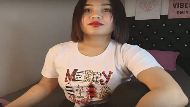 LoliitaBennett online show from December 19, 2025, 1:20 am