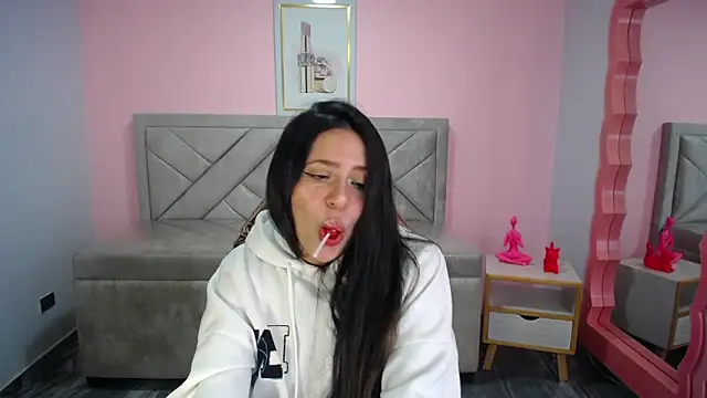 aria ch2 online show from November 13, 2025, 3:54 am