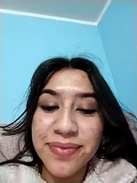 Snapshot of madeline_lx chatting on November 13, 2025, 3:32 am madeline lx online show from November 13, 2025, 3:32 am