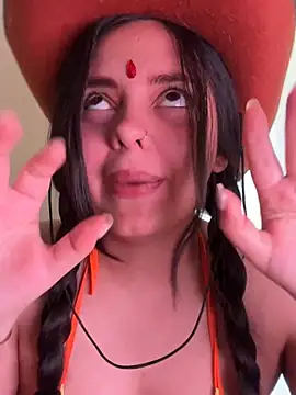 candicewest  online show from April 2, 2026, 5:19 pm