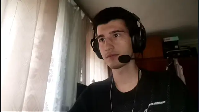 Snapshot of JamesLagerfeld chatting on November 6, 2025, 10:19 am JamesLagerfeld online show from November 6, 2025, 10:19 am