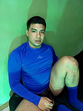 Snapshot of UrielRay13 chatting on November 7, 2025, 11:41 pm UrielRay13 online show from November 7, 2025, 11:41 pm