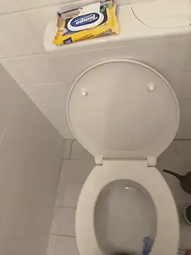 Snapshot of esko42 chatting on November 9, 2025, 12:09 pm esko42 online show from November 9, 2025, 12:09 pm