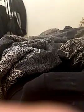 Snapshot of esko42 chatting on November 6, 2025, 9:52 pm esko42 online show from November 6, 2025, 9:52 pm