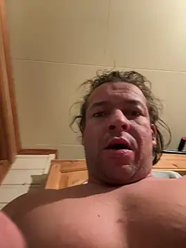 miguel910921 online show from January 13, 2026, 3:05 pm