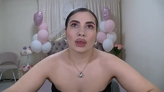 AdrianaTorres online show from February 26, 2026, 5:40 am