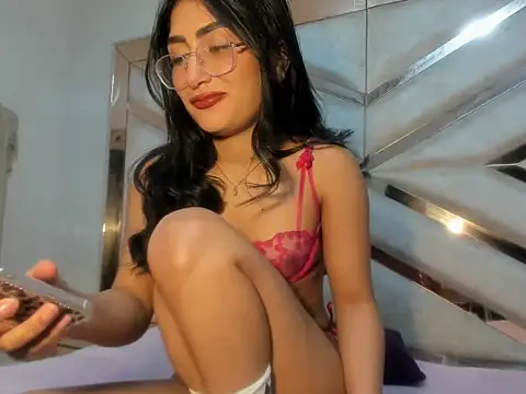 HannaLis online show from December 15, 2025, 4:29 am