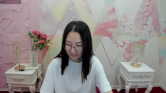 Zhana resal online show from November 11, 2025, 9:26 am