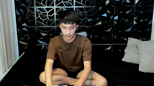 Urloverhardcock online show from May 5, 2026, 10:40 am