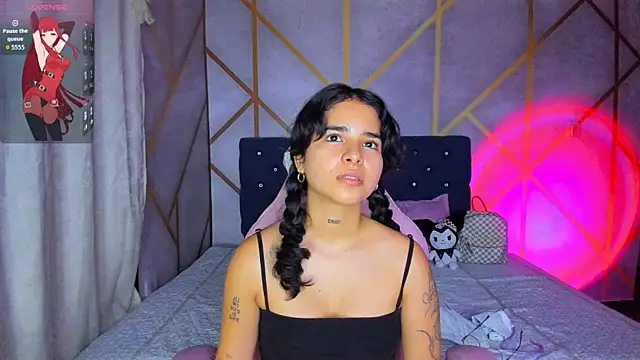 Snapshot of _vaiolet_owo chatting on February 28, 2026, 5:07 am vaiolet owo online show from February 28, 2026, 5:07 am