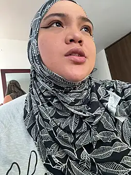 sweetmuslim01 online show from March 14, 2026, 4:24 pm