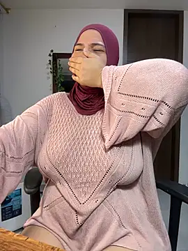 Snapshot of sweetmuslim01 chatting on September 17, 2025, 11:29 pm sweetmuslim01 online show from September 17, 2025, 11:29 pm