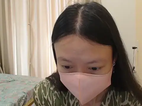 Snapshot of Lil-Cherries chatting on January 7, 2026, 2:49 am Lil-Cherries online show from January 7, 2026, 2:49 am