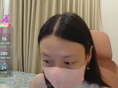 Snapshot of Lil-Cherries chatting on December 18, 2025, 3:05 pm Lil-Cherries online show from December 18, 2025, 3:05 pm