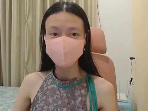 Snapshot of Lil-Cherries chatting on January 6, 2026, 2:43 pm Lil-Cherries online show from January 6, 2026, 2:43 pm