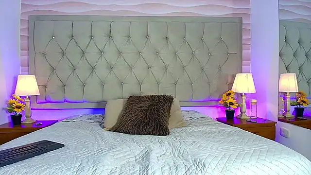 Liathompson FG online show from November 20, 2025, 7:36 pm