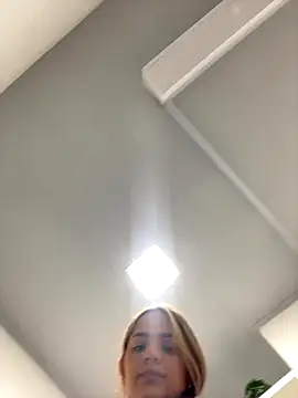 Sara  Secret online show from November 25, 2025, 7:58 pm