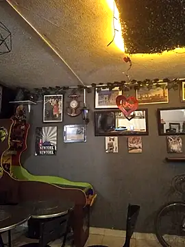 themorenofit08 online show from March 17, 2026, 1:19 am