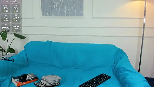 AliceMadnes online show from March 8, 2026, 2:20 pm