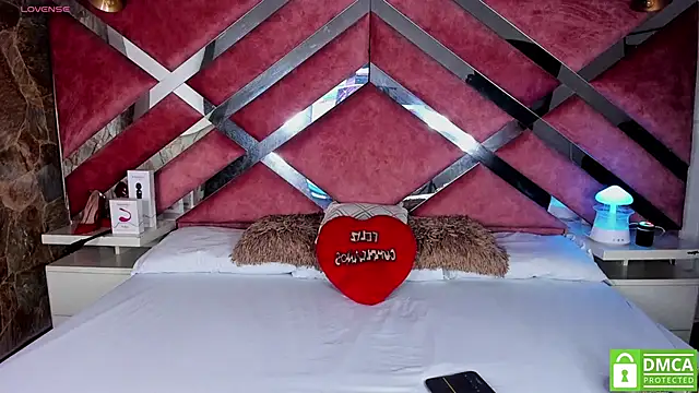 Lily Queen30 online show from February 24, 2026, 7:59 pm