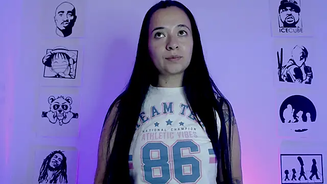 Snapshot of allyson_garcia chatting on November 17, 2025, 6:45 pm allyson garcia online show from November 17, 2025, 6:45 pm