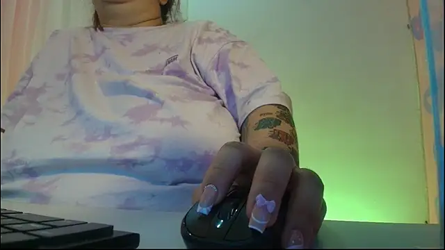 Snapshot of kattybbwbigboobs_ chatting on February 8, 2026, 5:21 pm kattybbwbigboobs online show from February 8, 2026, 5:21 pm